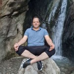 تصویر کاربر با کد 651281