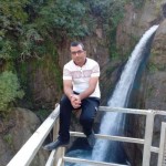 تصویر کاربر با کد 985720