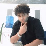 تصویر کاربر با کد 696859